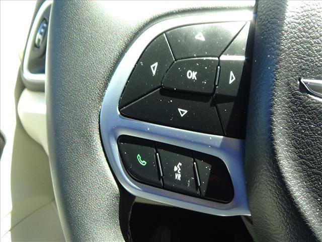 2024 Chrysler Pacifica Touring L:C6854