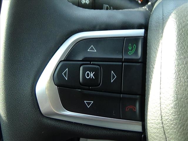 2025 Jeep Compass Latitude:C6869