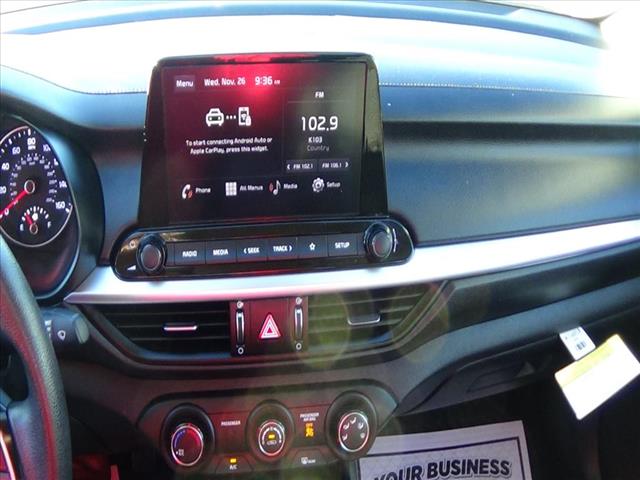 2024 Kia Forte LXS:C6661