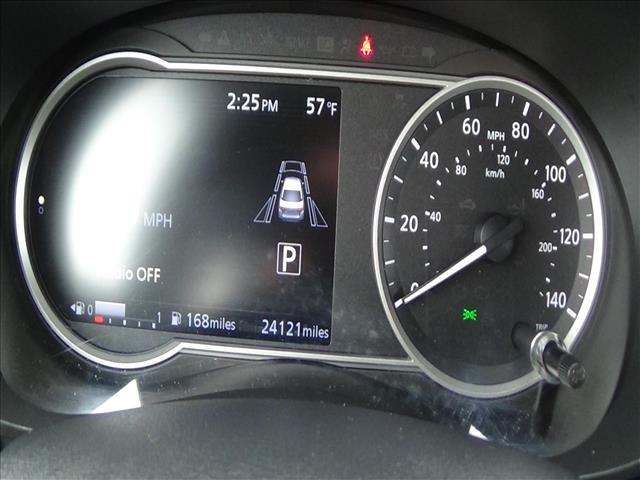 2025 Nissan Versa SV:C6848