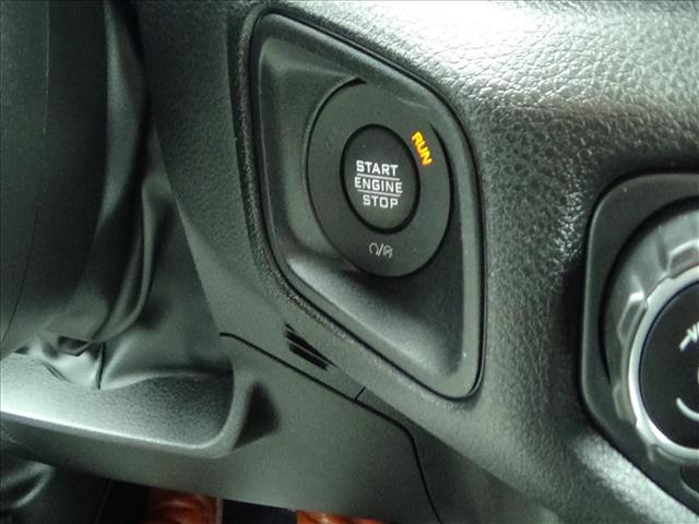 2025 Jeep Wrangler Sport S:C6824