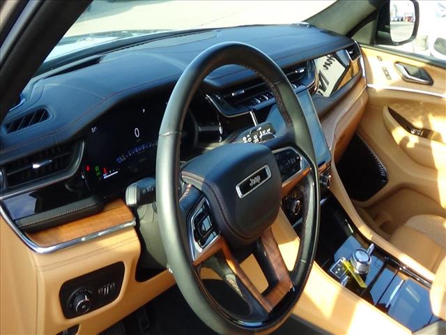 2024 Jeep Grand Cherokee L Summit Reserve:C6628A