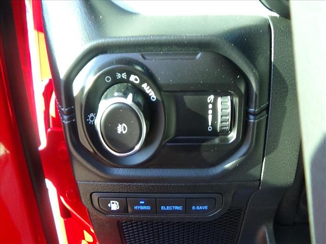 2025 Jeep Wrangler Sahara 4xe:C6974