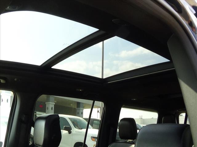 2024 Jeep Wagoneer Base:C6877