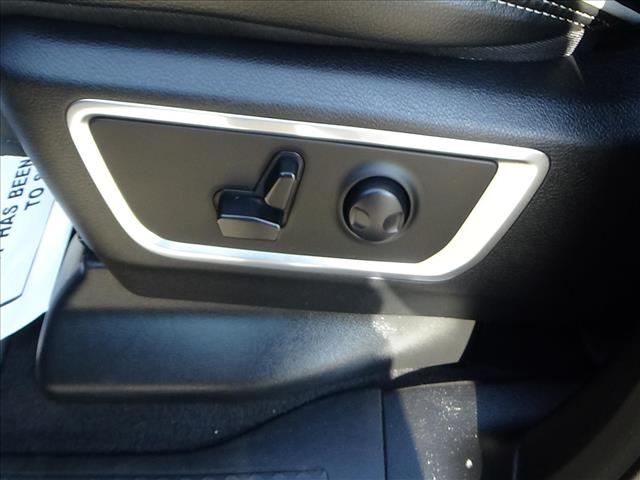 2025 RAM 1500 Laramie:C7070