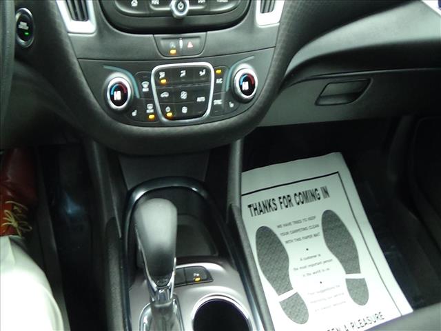 2024 Chevrolet Malibu LT:C6742