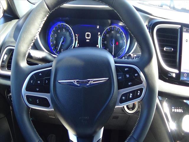 2025 Chrysler Pacifica Select:C6947
