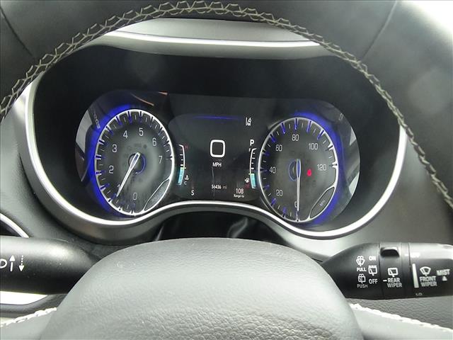 2024 Chrysler Pacifica Touring L:C7068