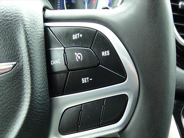 2024 Chrysler Voyager LX