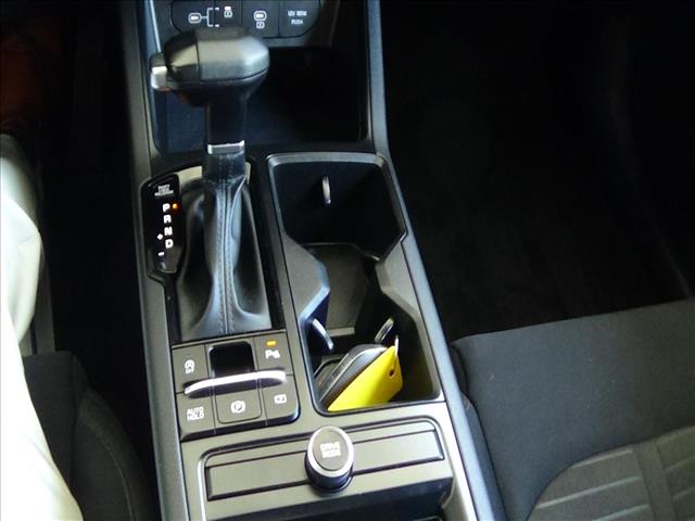 2025 Kia K5 LXS:C6925