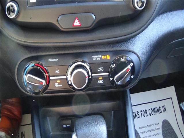 2024 Kia Soul LX:C6812