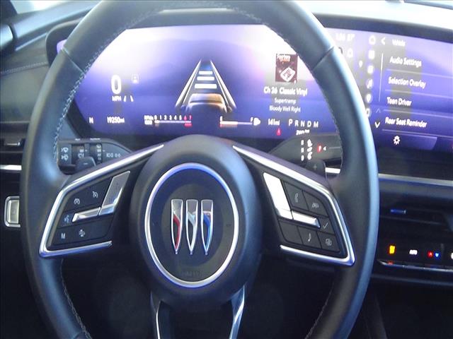 2025 Buick Envision Preferred:C6817