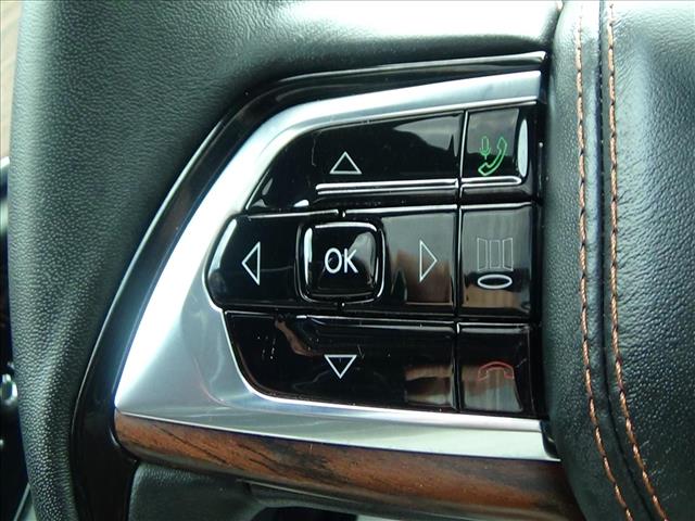 2025 Jeep Grand Cherokee L Summit:C6769