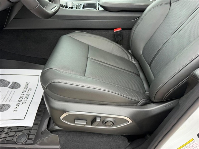 2026 Jeep Grand Wagoneer Upland:26-218