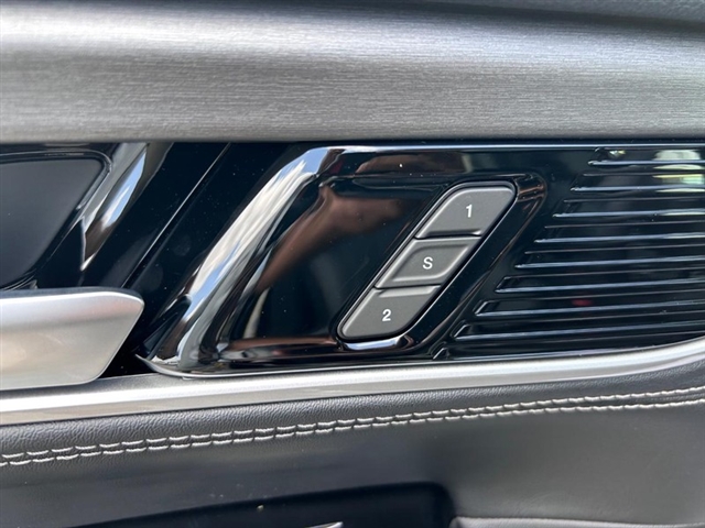 2025 Jeep Wagoneer Series III