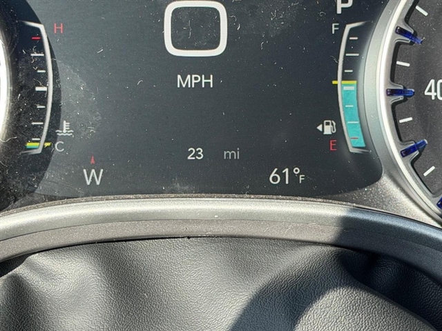 2026 Chrysler Pacifica Select:26-018