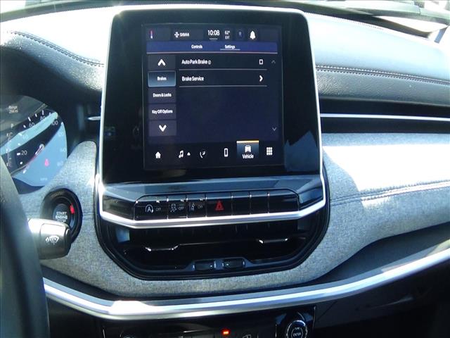 2025 Jeep Compass Latitude:C6923