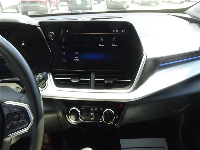 2025 Chevrolet Trax LT:C7012