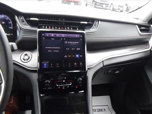 2023 Jeep Grand Cherokee L Limited:C7110A