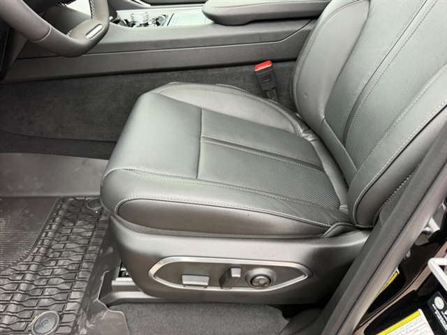 2026 Jeep Grand Wagoneer:26-076