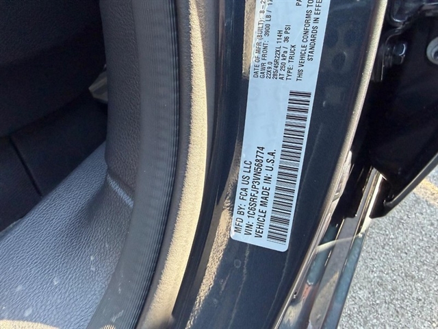 2027 RAM 1500 Laramie:27-021