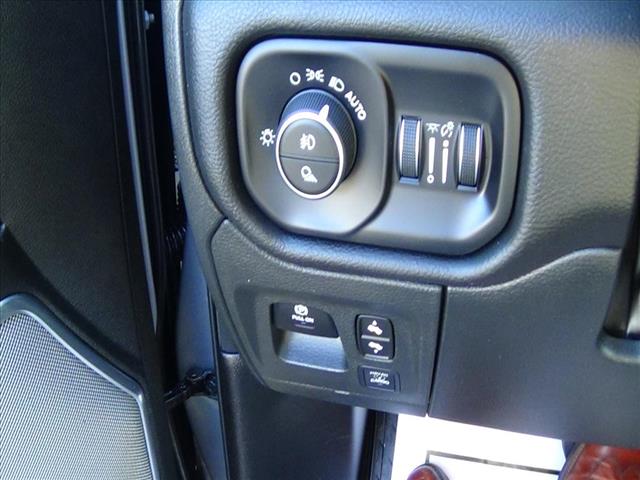 2025 RAM 1500 Laramie:C6633