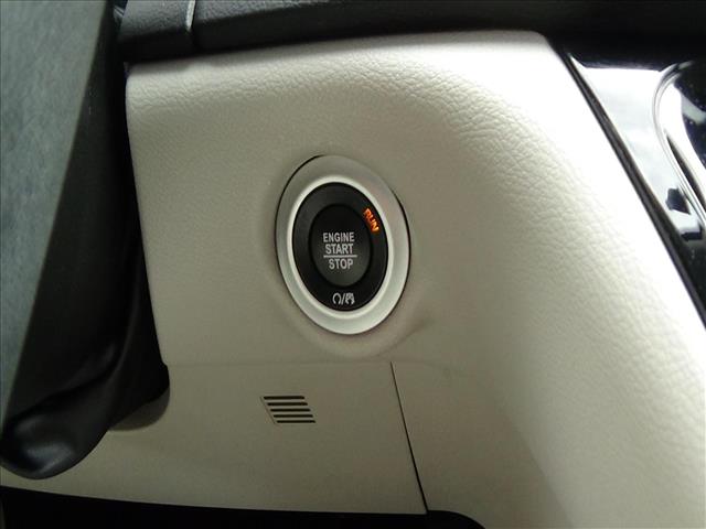 2023 Chrysler Voyager LX:C6861