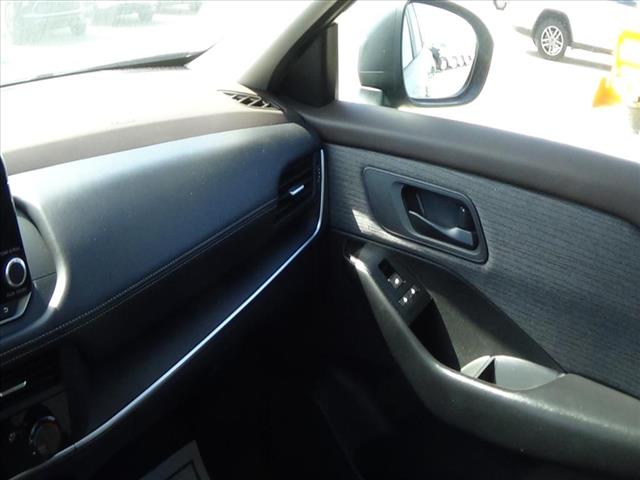 Photo of 2023 Nissan Rogue S in Cape Girardeau, MO - 24,  2023 Nissan Rogue S:C6464