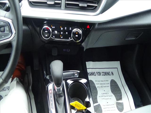 2025 Chevrolet Trax LT:C6832