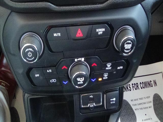 2018 Jeep Renegade Latitude:C6631C