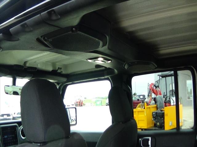 Photo of 2023 Jeep Wrangler Sahara in Cape Girardeau, MO - 25,  2023 Jeep Wrangler Sahara:C6564