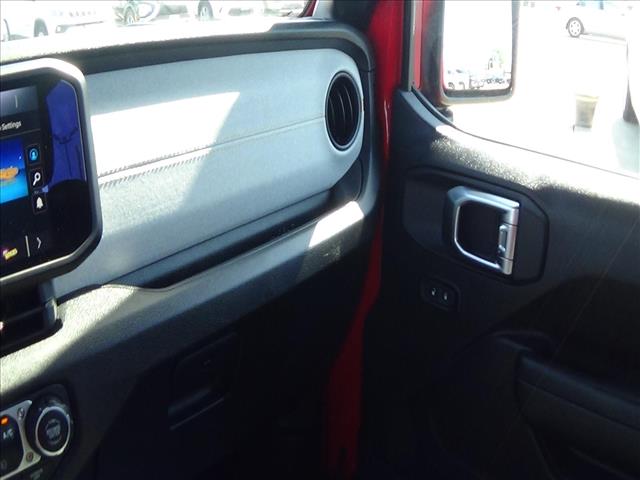 2025 Jeep Wrangler Sport:C6871