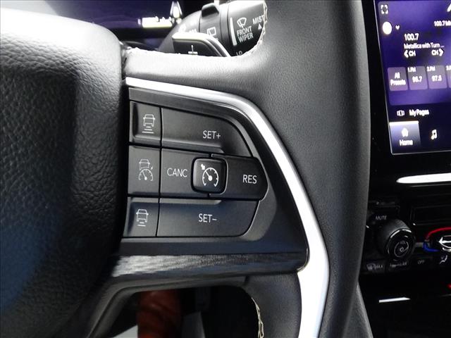 2025 Jeep Grand Cherokee L Laredo:C7084