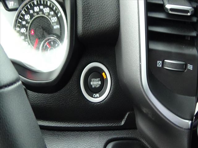 2025 RAM 1500 Big Horn:C6975
