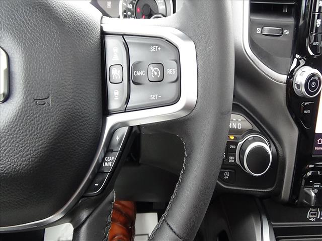 2025 RAM 1500 Big Horn:C7052