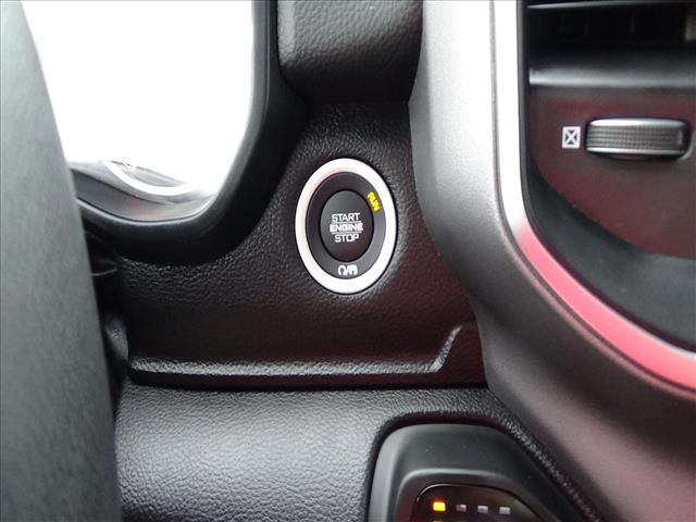 2025 RAM 1500 Big Horn:C7065