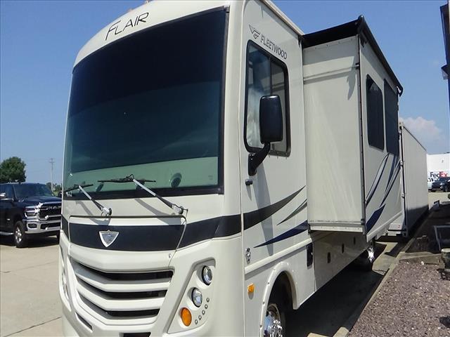 2016 Ford F-350 Super Duty Fleetwood Flair:C6758