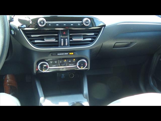 2022 Ford Escape Hybrid SE