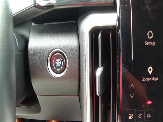 2025 GMC Acadia Elevation:C7021