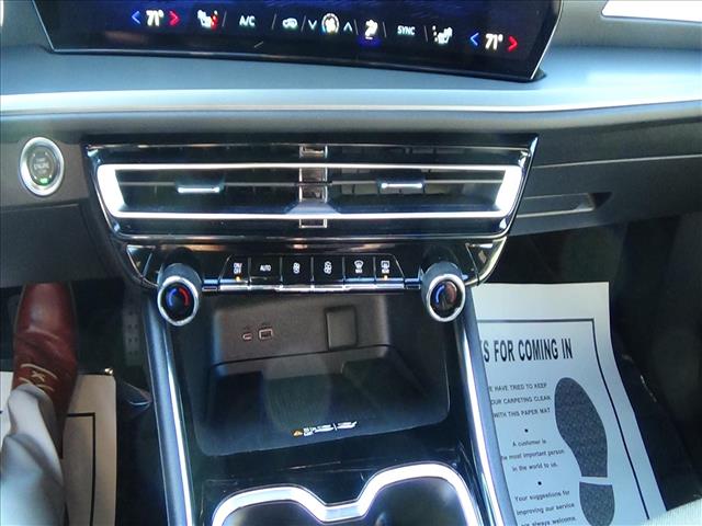 2025 Chevrolet Traverse LT:C6819