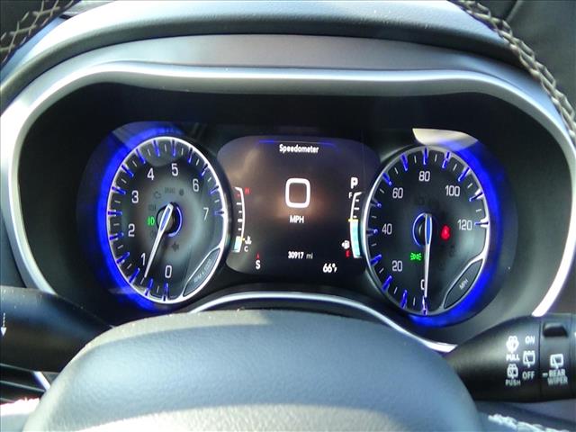 2025 Chrysler Pacifica Select:C6890