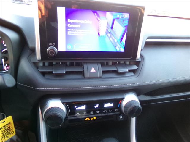 2025 Toyota RAV4 LE:C6721