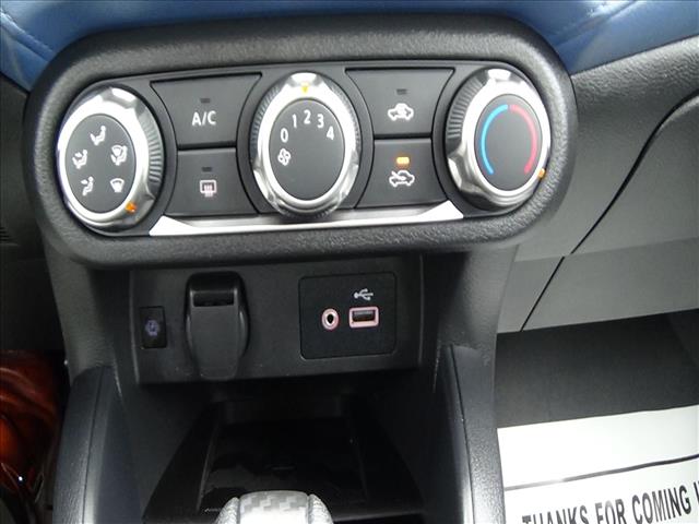 2025 Nissan Versa SV:C6848