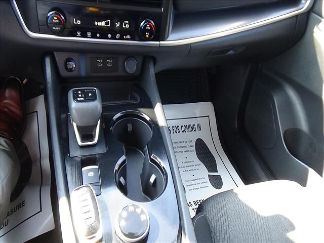 2025 Nissan Rogue SV:C7051