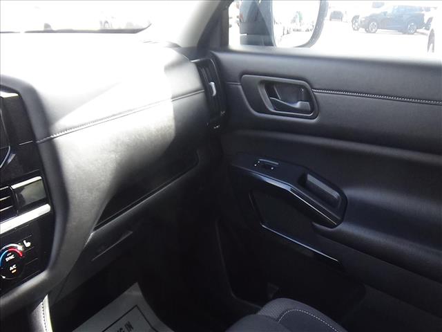 2025 Nissan Pathfinder SV:C7074