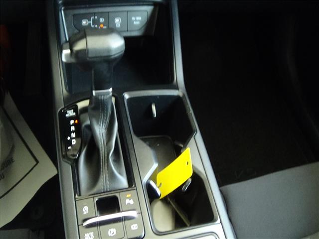 2025 Kia K5 LXS:C6880