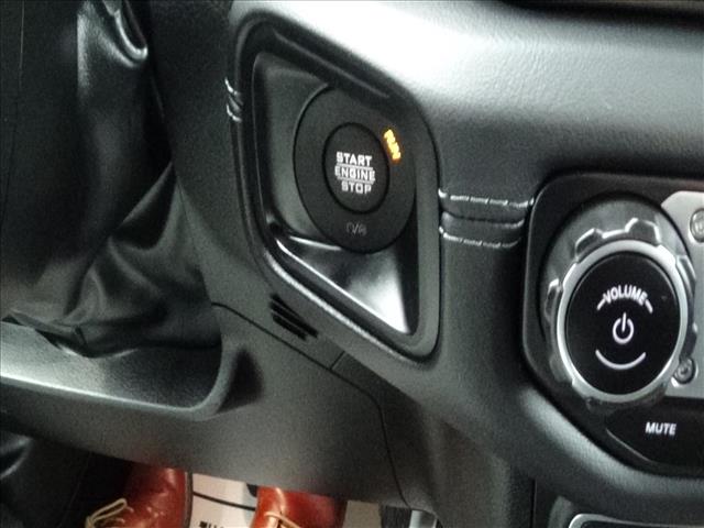 2024 Jeep Wrangler Sahara:C6752