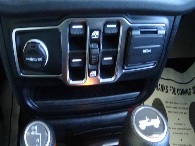 2024 Jeep Wrangler Sahara:C6749