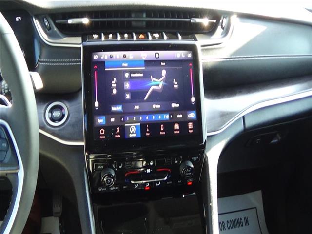 2023 Jeep Grand Cherokee L Limited:25-042A