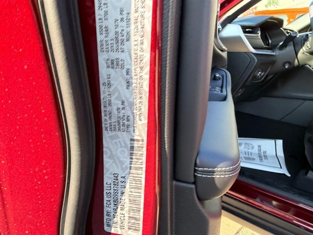 2025 Jeep Grand Cherokee L Limited:25-240